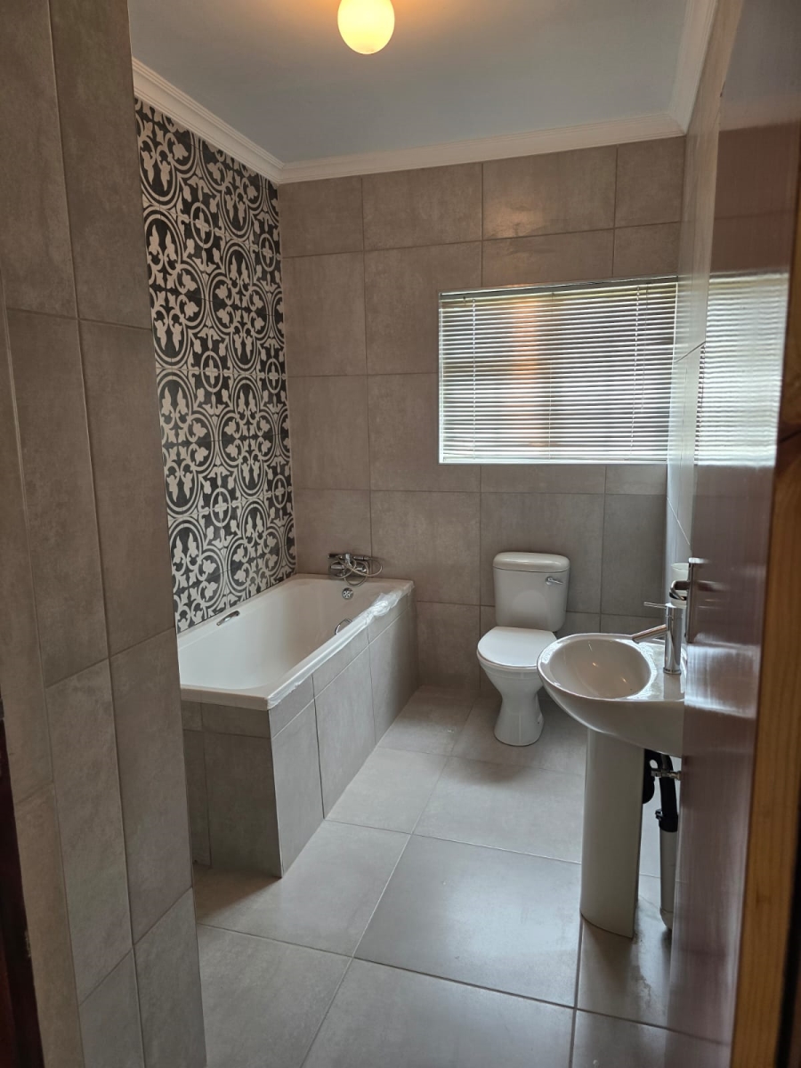 4 Bedroom Property for Sale in Mandela View Free State